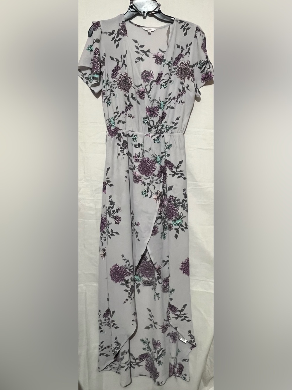 Candie's Light Gray Floral High-Low Maxi Dress with Purple Bloom